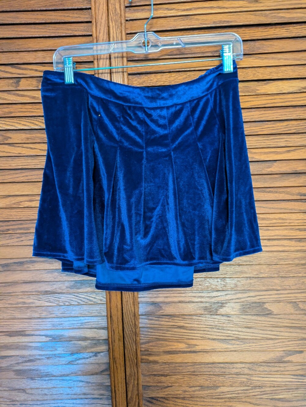 Dolls Kill NWOT Women's Blue Velvet Feel Mini Skirt Size XL